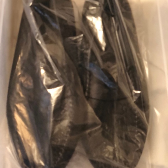 Authentic size 14’s shoes slightly worn still good - Picture 6 of 8